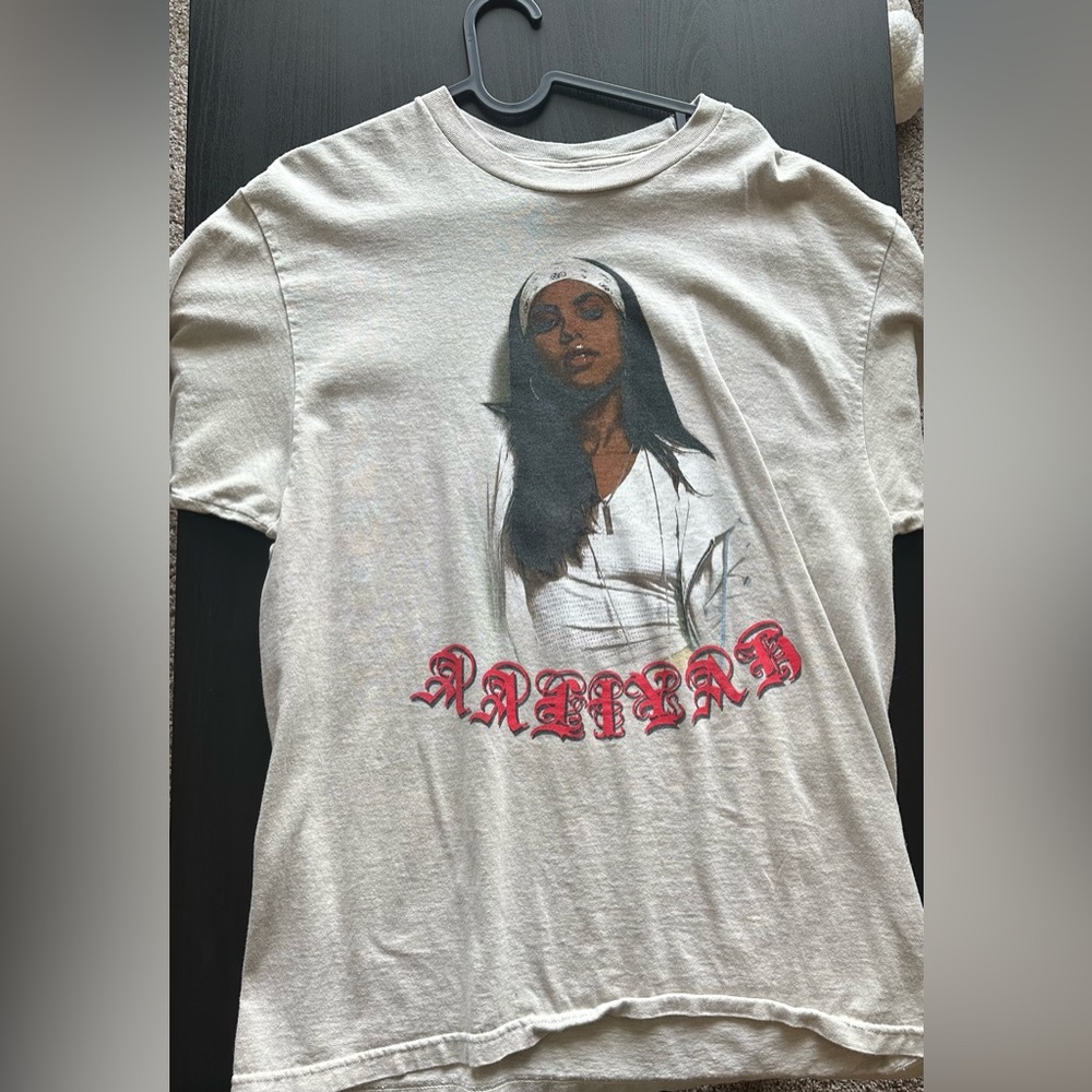 Forever 21 graphic tee